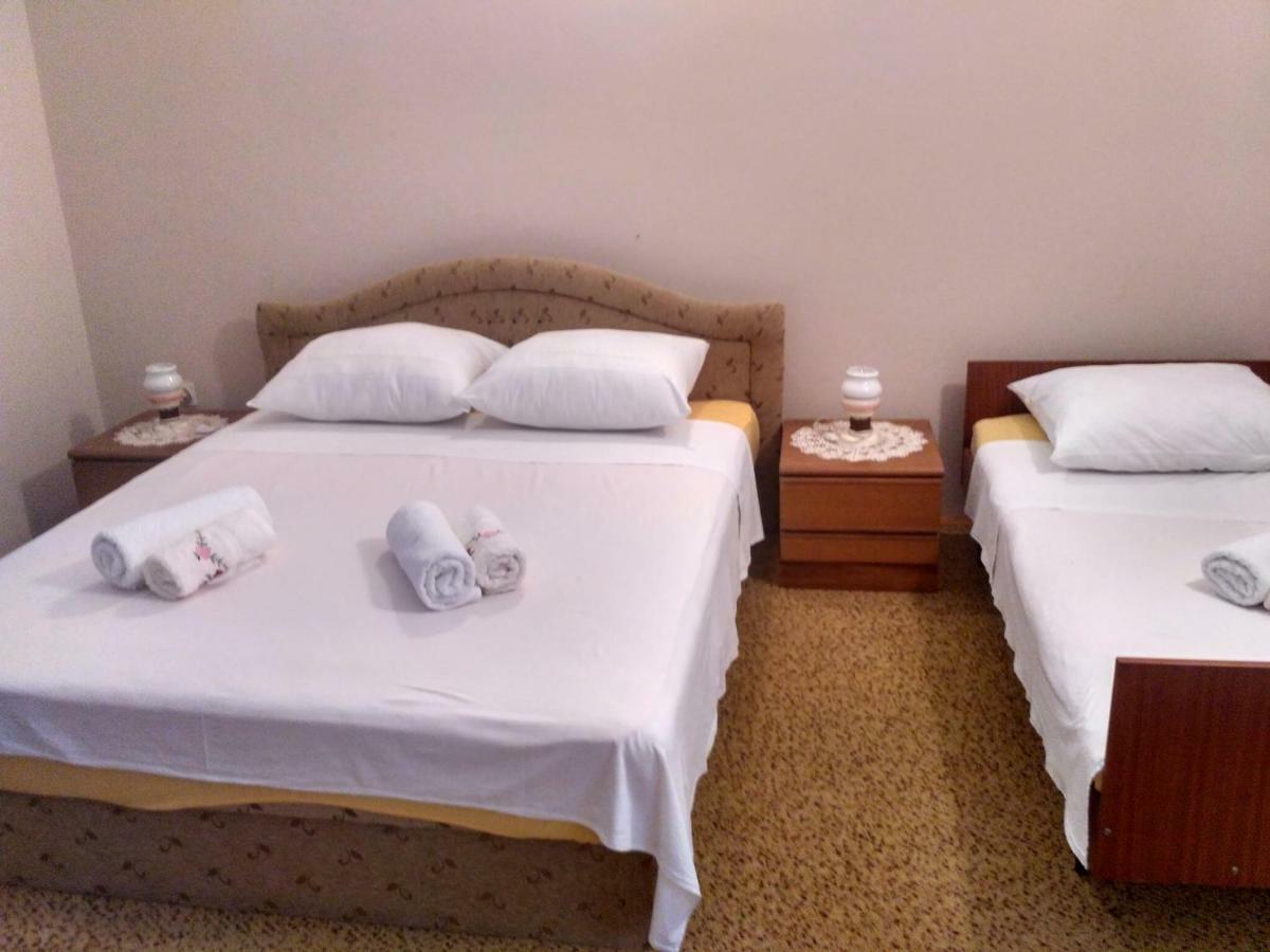 Apartmani Tonica Sukošan المظهر الخارجي الصورة